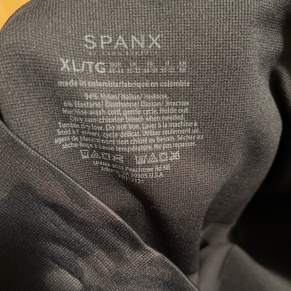 SPANX Look at Me Now Seamless Leggings Camo Print Support Athleisure Gym XL NWT - Picture 14 of 14